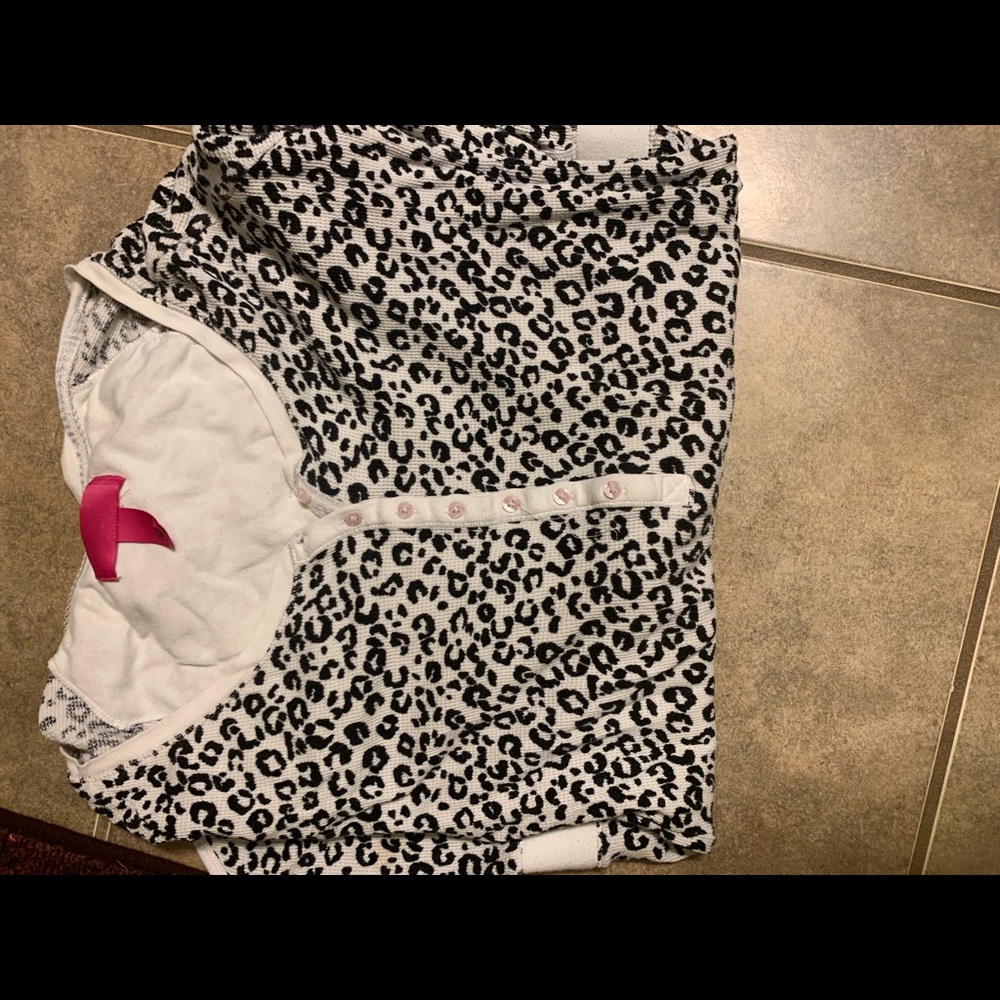 Romper - Picture 2 of 2